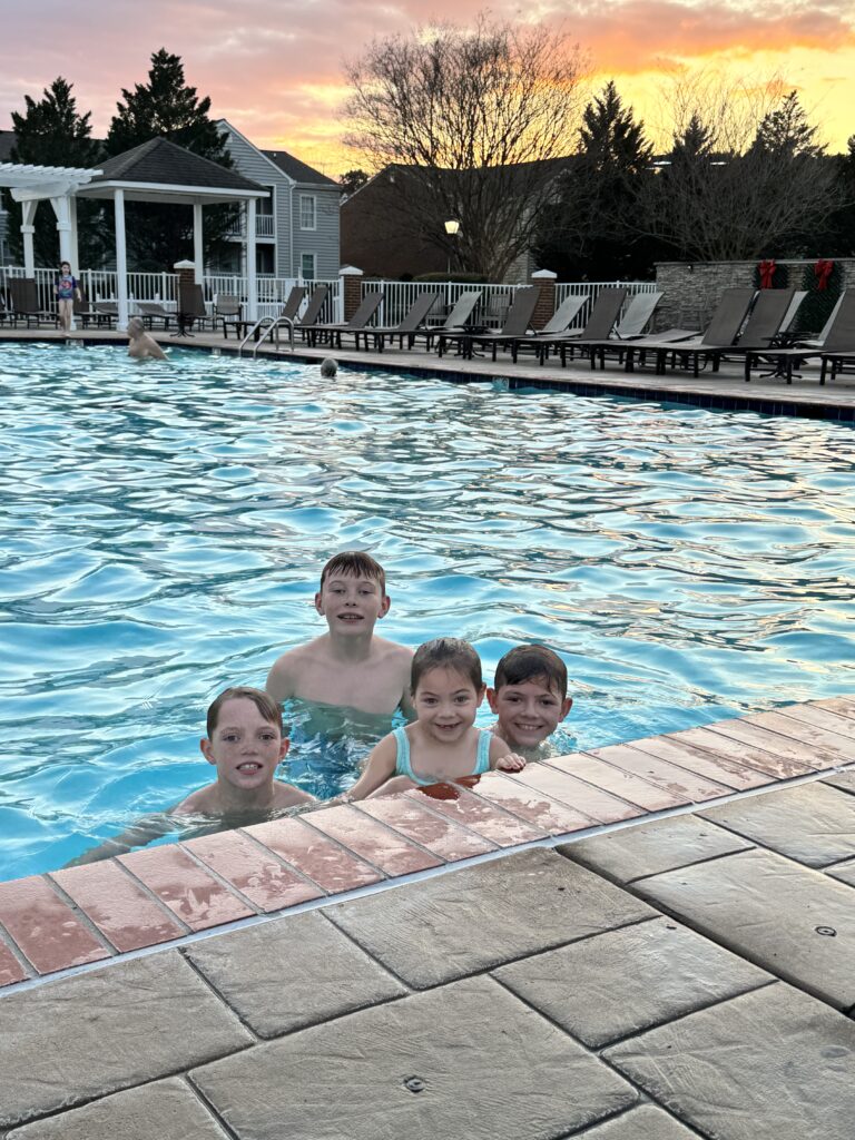 kids in pool in williamsburg