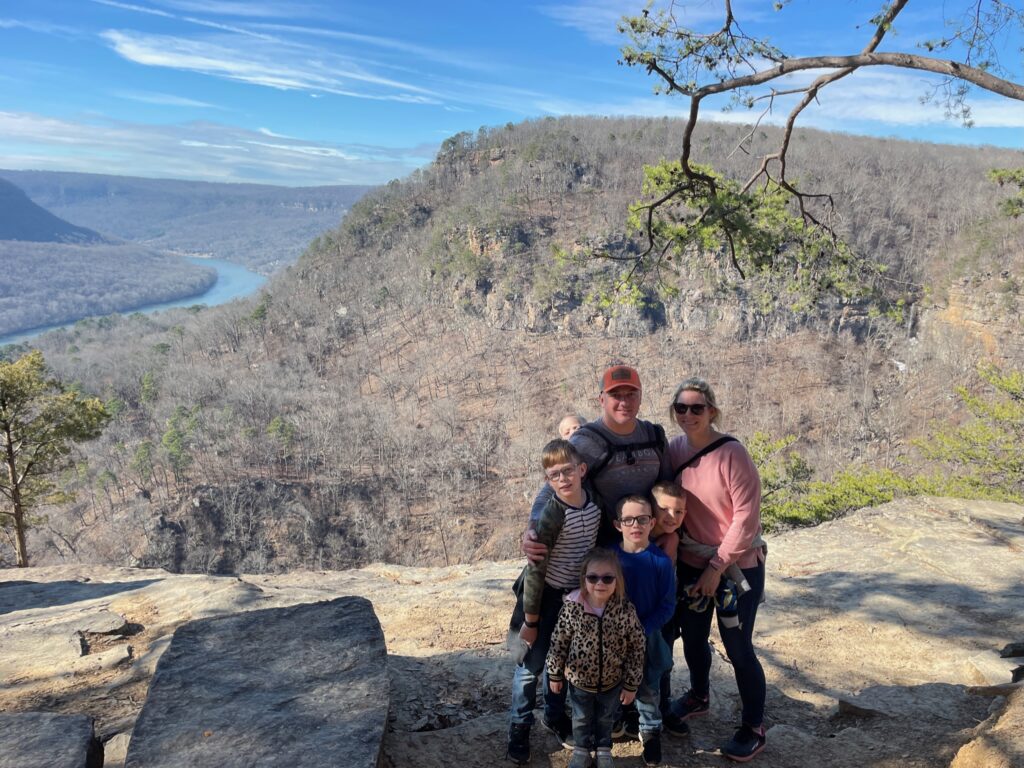 family at overlook on rainbow falls trail